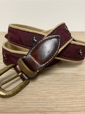 YRI Embroidered Canvas Ribbon Belt Maroon Birds Size 38/95 Mens Golf Preppy